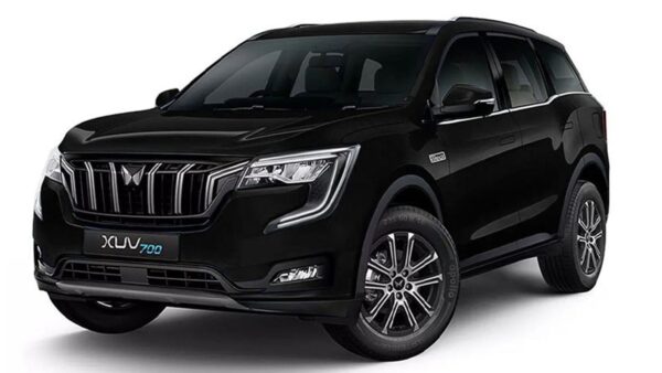 XUV700