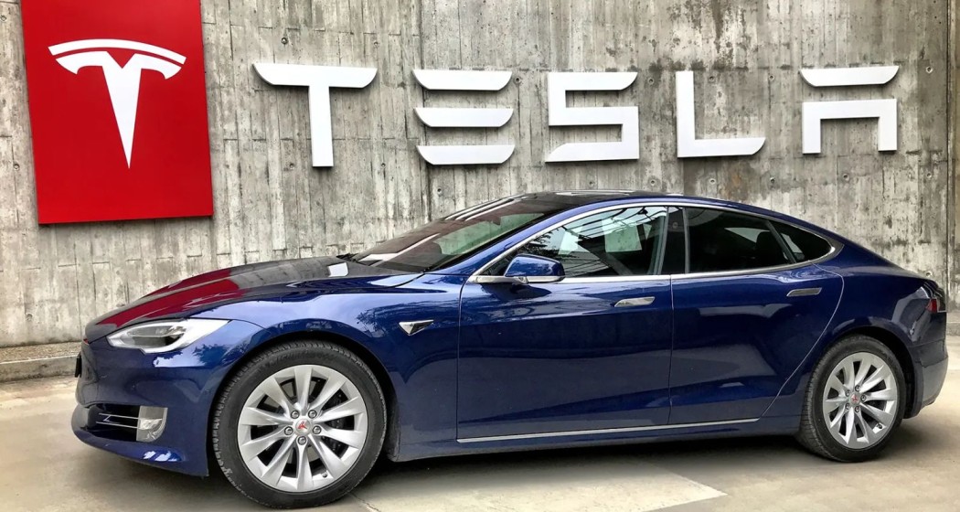 tesla-1jpg_1740843906116